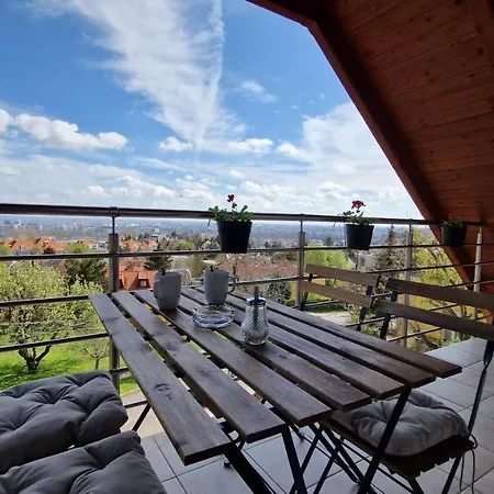 Apartment Szamosvilla - Bbq, 8bdrm, Very Close To Center Budapest